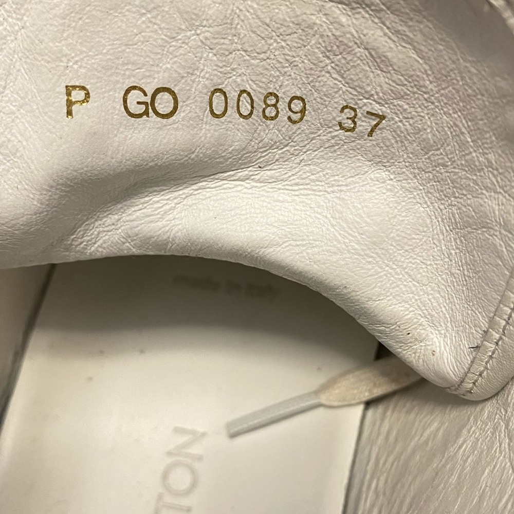 Louis Vuitton sneaker monogram - Picture 8 of 12